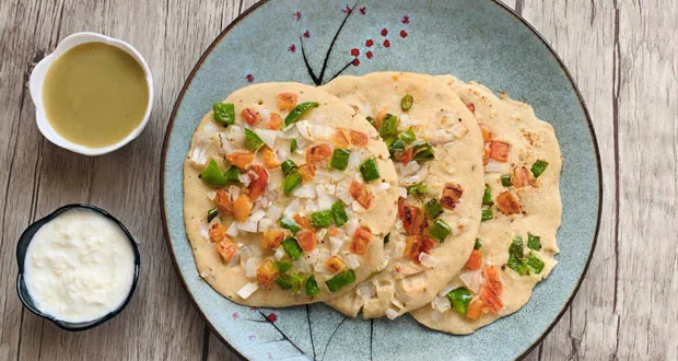 High on fiber, satisfying to the appetite, Oats uttapam is your comfort breakfast.